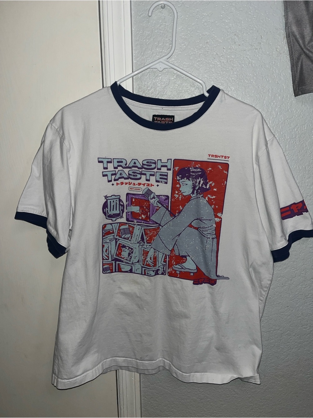 Men’s White Ringer Graphic T‑Shirt